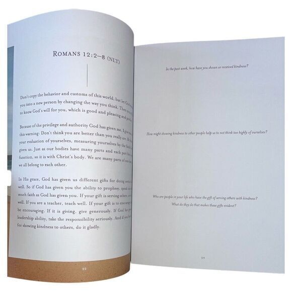 Authentic Living Jesus Every Day‎ Devotional Guide Book by Cameron Bure, Candace - Picture 3 of 4